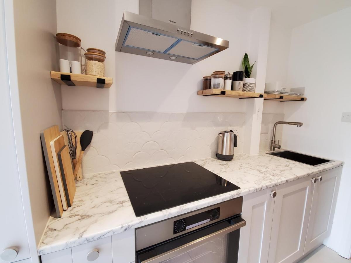 Вилла Self-Contained Annexe Excellent Location Saltdean Экстерьер фото