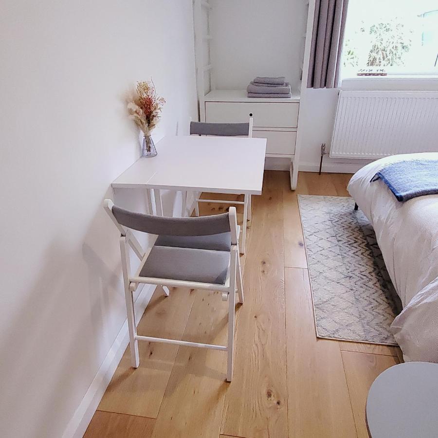 Вилла Self-Contained Annexe Excellent Location Saltdean Экстерьер фото
