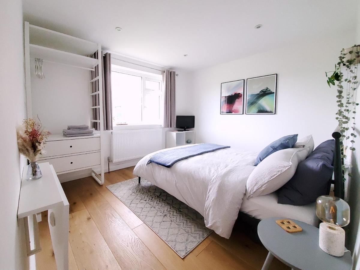 Вилла Self-Contained Annexe Excellent Location Saltdean Экстерьер фото